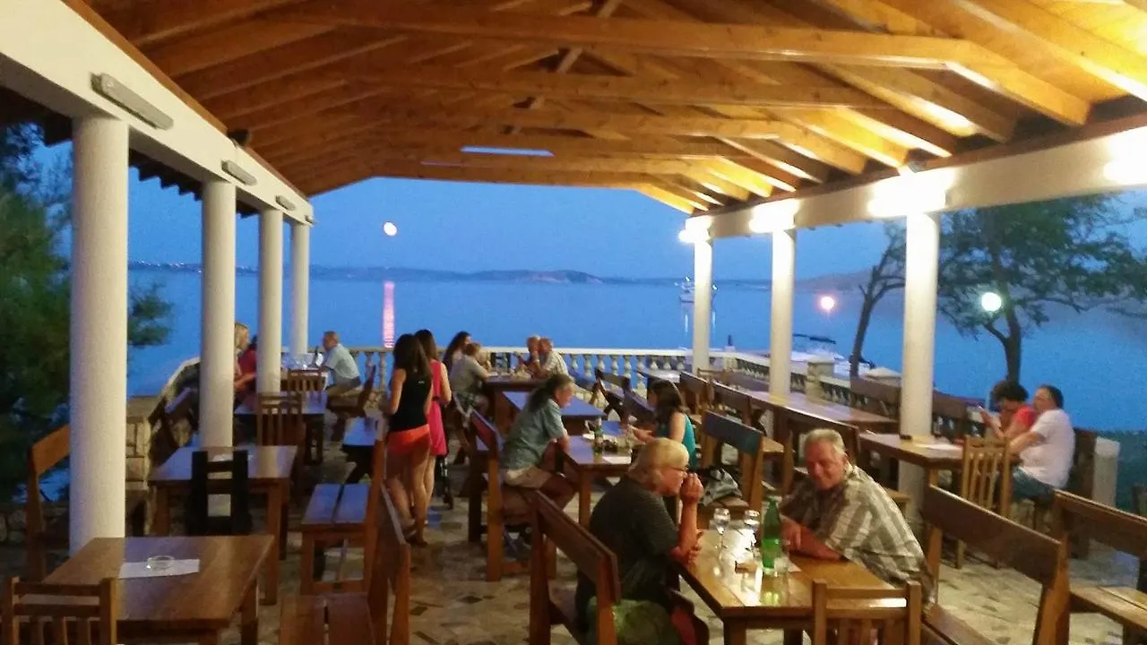 Guesthouse Dupin Vlašići 3*,
