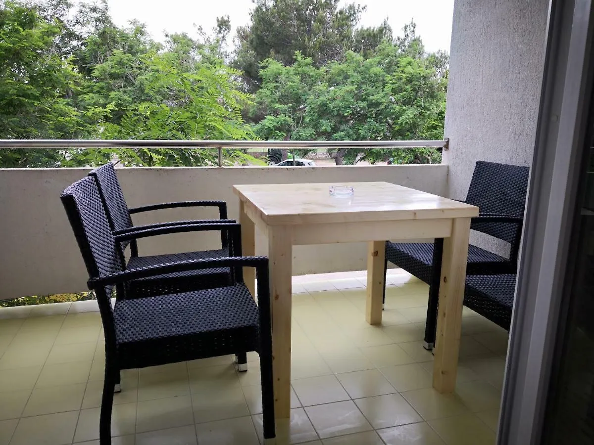 *** Affittacamere Guesthouse Dupin Vlašići Croazia