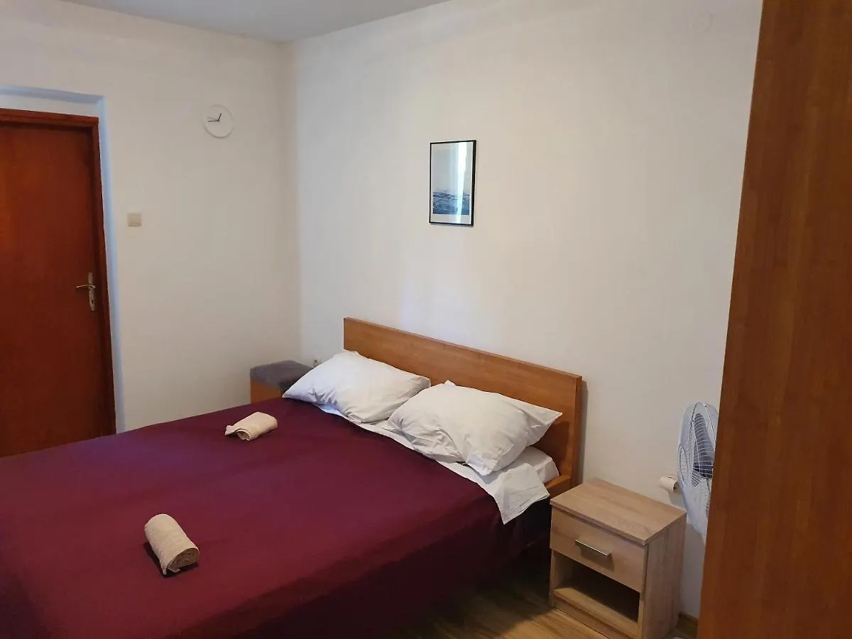 Guest house Guesthouse Dupin Vlasici